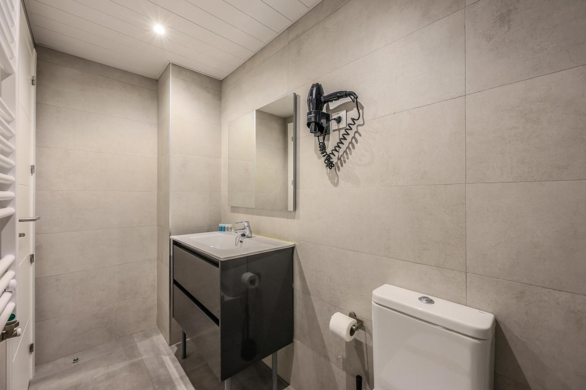 Amazinn Places Blasco De Garay 105 مدريد المظهر الخارجي الصورة